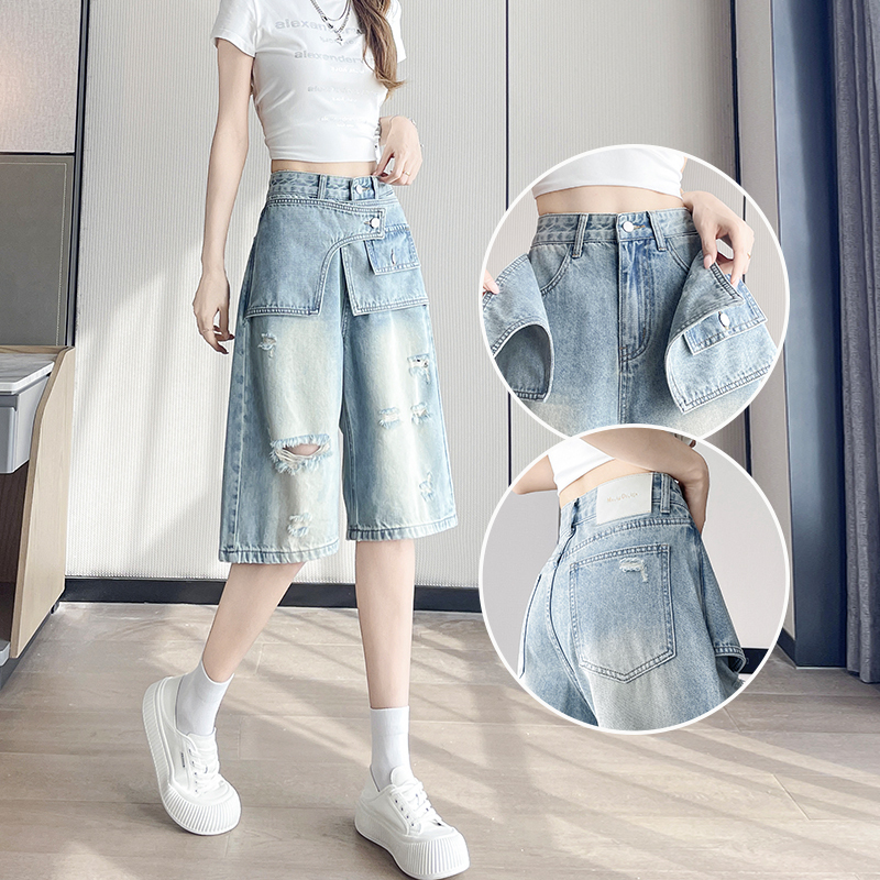 Ripped Cropped Wide-Leg Denim Shorts for Women, Spring/Summer 2026, Faux Two-Piece, High-Waisted, Loose Straight-Leg Mid-Length Shorts