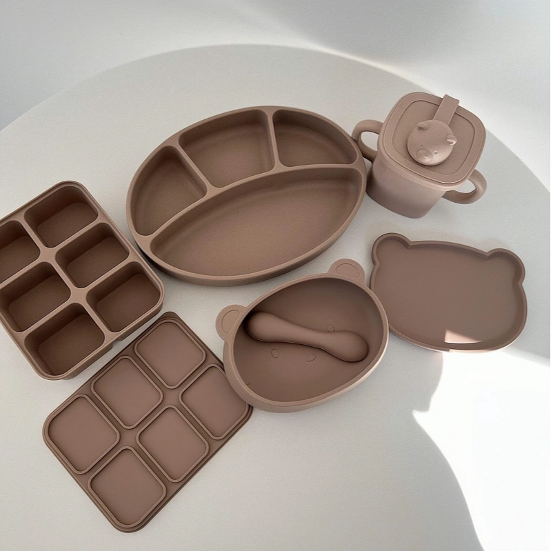 Rocou Baby Food Plate Divided Plate with Spoon, Exported to Korea, Standard Food-Grade Silicone Plate, Anti-Fall Rocou Baby Food Plate Divided Plate with Spoon, Exported to Korea, Standard Food-Grade Silicone Plate, Anti-Fall