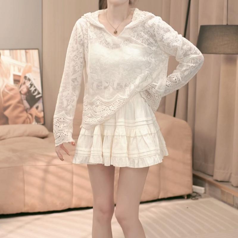 2025年春新作 フード付きレーストップス レディース スプライシング 気質 万能 重工業 中空クロシェ レースシャツ