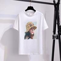 Белая футболка