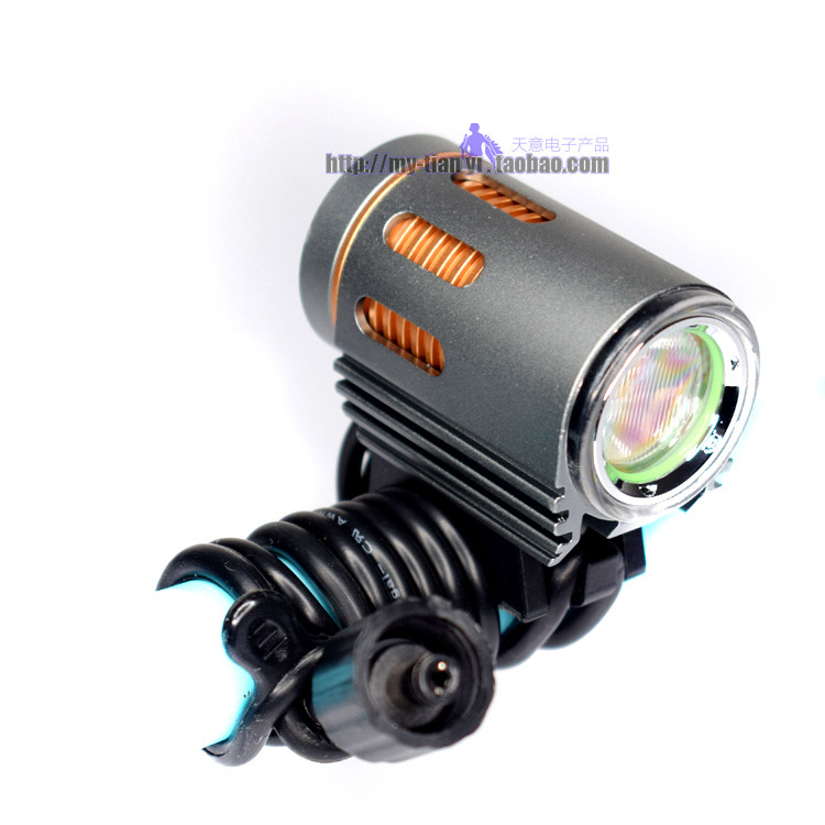 3 7V ~ 8 4V glare lights waterproof super bright night Mounted climbing car lighting lamps 4 0 Power connector flashlights