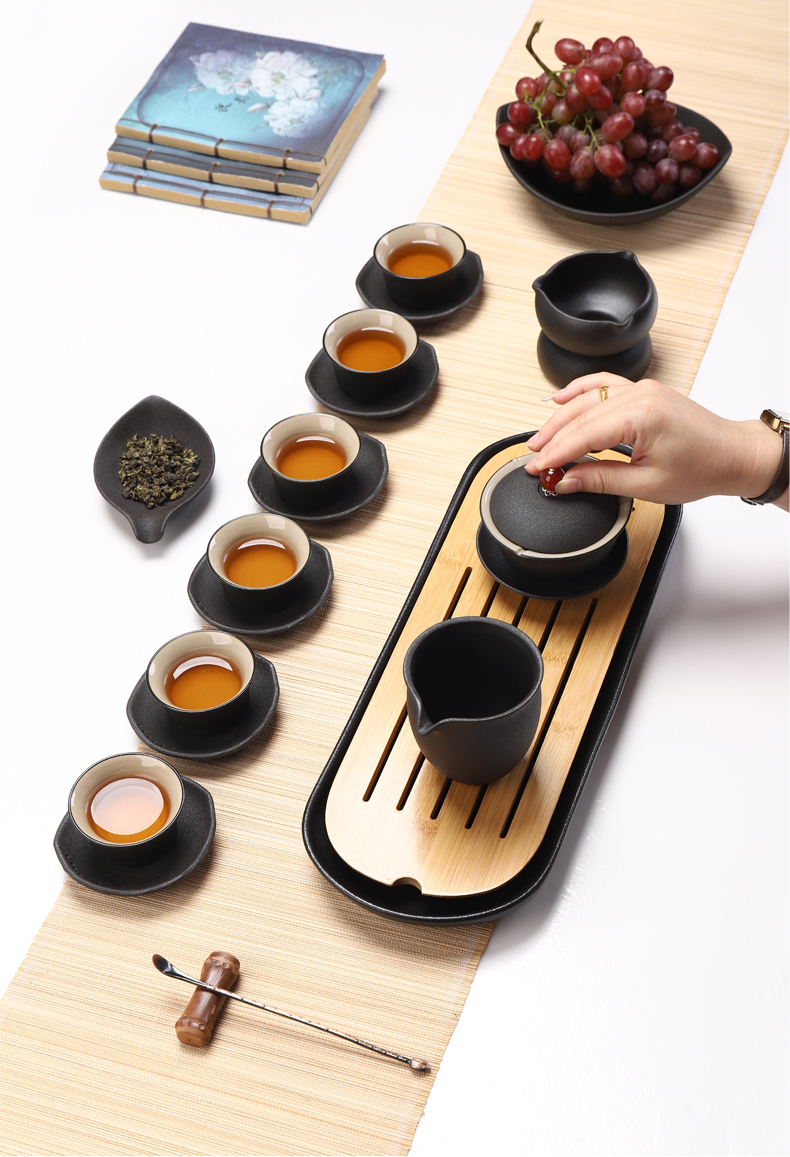 Kung fu tea set of black suit household contracted office of a complete set of ceramic tureen coarse pottery teapot Japanese tea tray