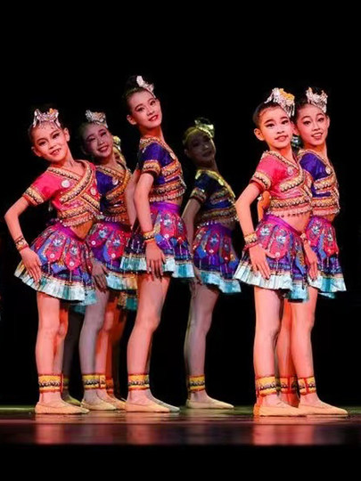 The 12Th Xiaohuo Style Dance Costume for Children, Miao and Dong Ethnic Minority Performance Clothing