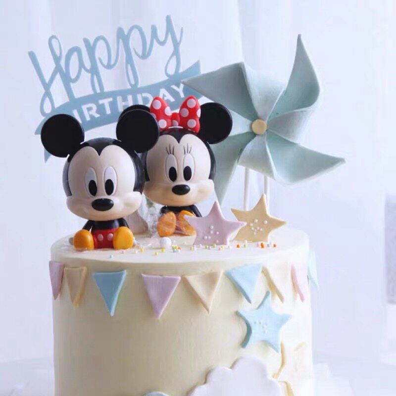 The twisted egg rice old belongs to the old duck cake decorated with the child cake scenario baking decoration