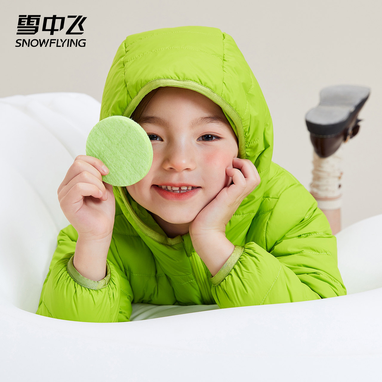 Snow In the Fly 2021 New Fashion Lightweight Lightweight Hooded Down Jacket Men's and Women's Fashion Warm Jacket