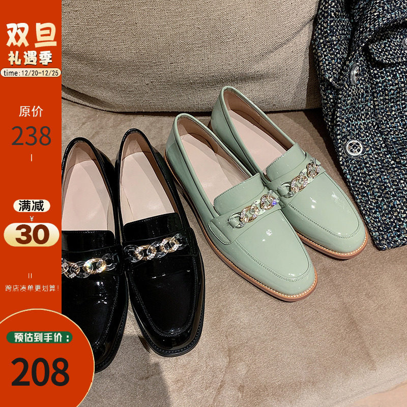 Small leather shoes women's British style autumn and winter black flat soft leather all-match retro with skirt college simple chain shoes