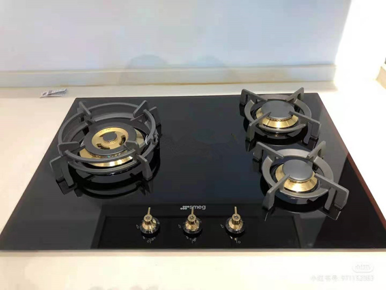Original Imported Italian Smeg Pc73Gno Black Microcrystalline Glass Embedded Gas Stove 6.2Kw
