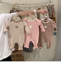 Baby spring baby cute rabbit ears climbing clothes for men and women ultra cute conjoined clothes Harvest with hat