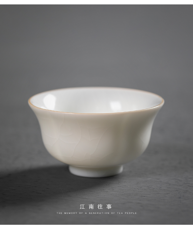 Jiangnan past white porcelain cup sample tea cup master kung fu ceramic cups suet jade cup your up but small cups. A single