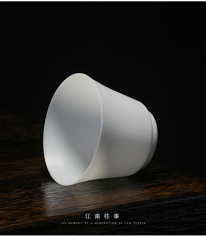 Jiangnan past Chinese white hand thin foetus porcelain teacup ceramic cup ultra - thin small sample tea cup tea kungfu master list