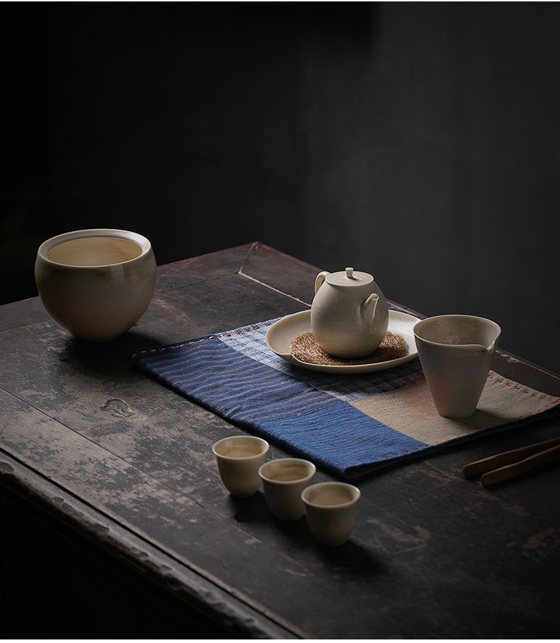 Jiangnan past ceramic tea - leaf bucket water jar dust firewood kung fu tea tea accessories of zen built in hot water bucket