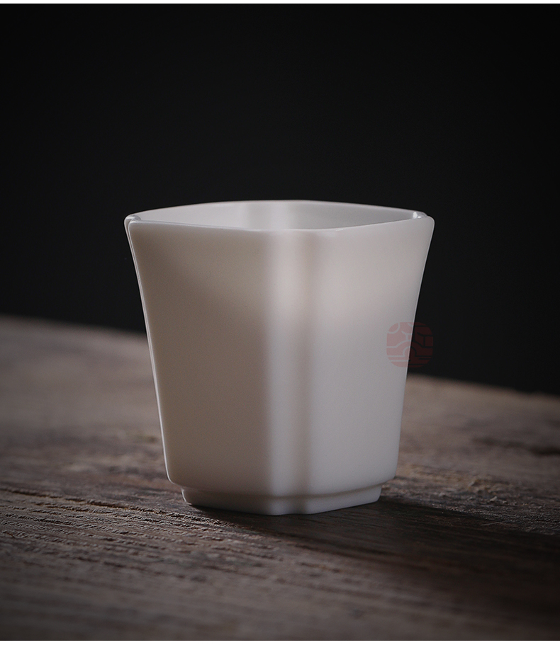 Jiangnan past dehua white porcelain teacup suet jade China ceramic kung fu tea set a single sample tea cup small square cup
