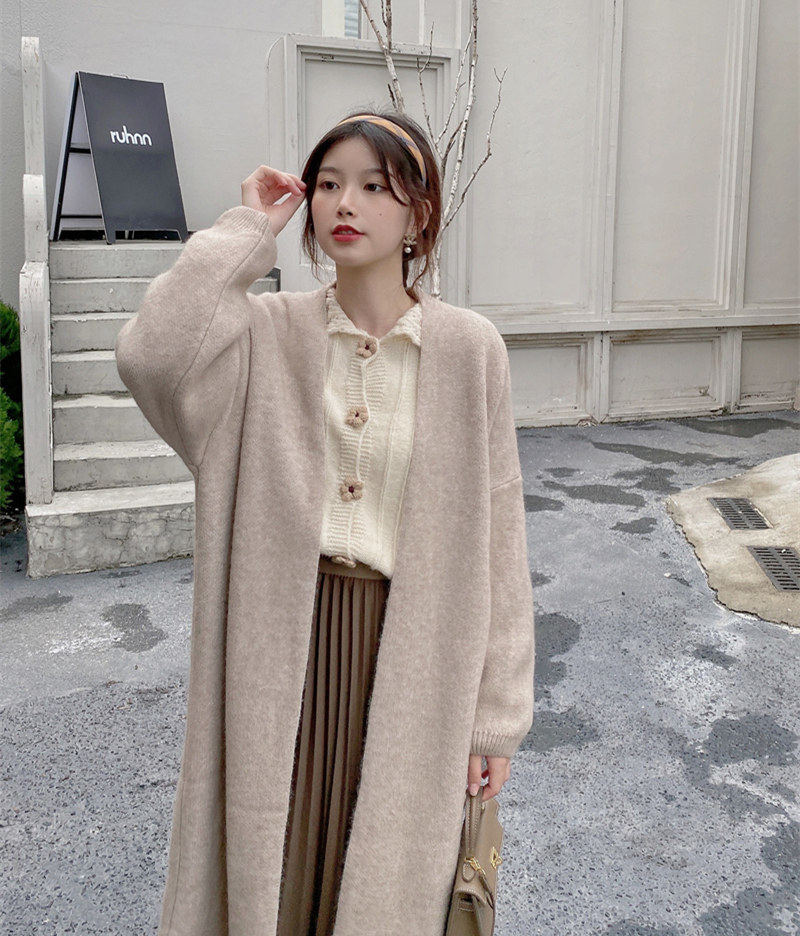 MOBAI 2022 autumn and winter new gentle lazy wind sweater coat women's mid-length loose western style knitted cardigan