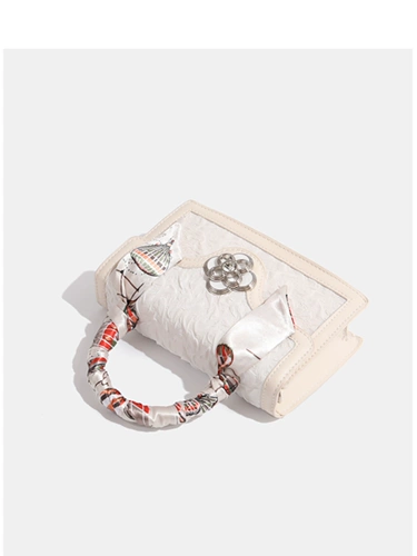 Первые бедра