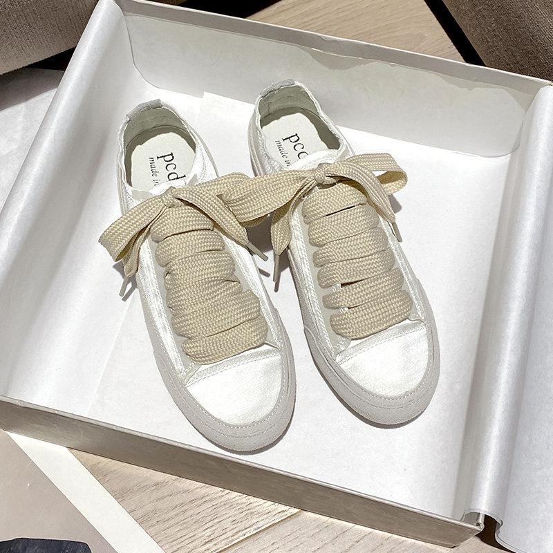 Wearing it is the sweet girl in autumn, niche thin section satin Xiaobai XIE female casual all-match comfortable and breathable