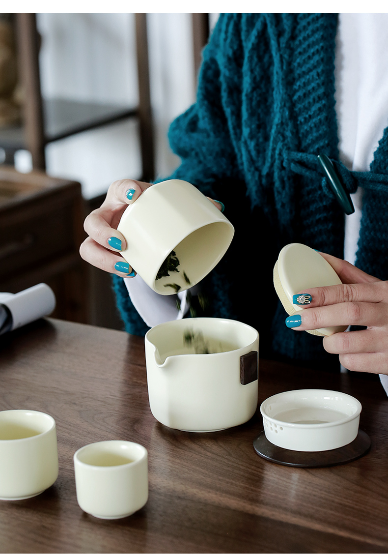 The Get crack cup in a pot of two glass ceramic portable bag coarse pottery tea pot small kung fu tea teapot