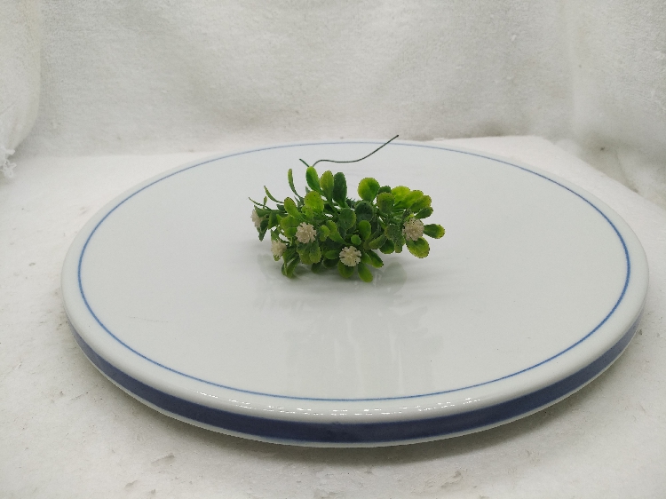 Platter with western food steak dishes European iron plates dish suits for round plate of nostalgic old ceramic tableware