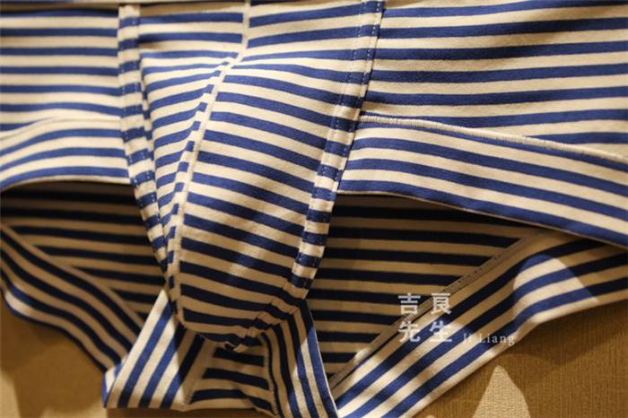 Quần lót nam sọc gợi cảm Quần boxer U lồi thời trang gợi cảm Quần lót nam Cotton nhỏ gọn boxer thương hiệu đồ lót nam