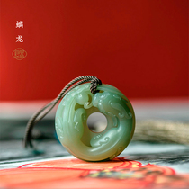 Good art Hetian jade Jadeite handle Hand ornament Complete Chi dragon handle Playing jade ornament Auspicious jade