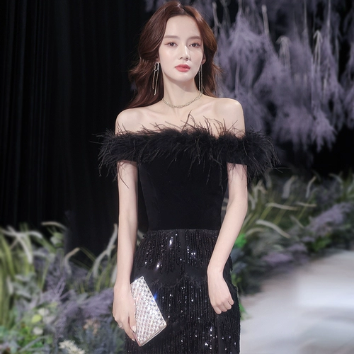 Черное элегантное элитное вечернее платье, изысканный стиль, рыбий хвост, открытые плечи