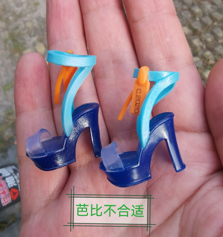 Authentic Caihong High School Big Sister Doll Shoes Sneakers Caihong Doll Boots Monster High School High Heels