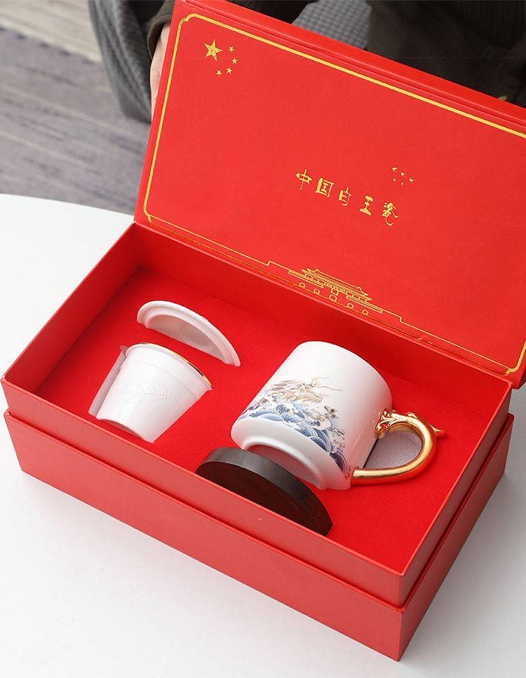 Dehua white porcelain couples suet jade cup to make tea cup longfeng filter glass office cup cup with cover the boss