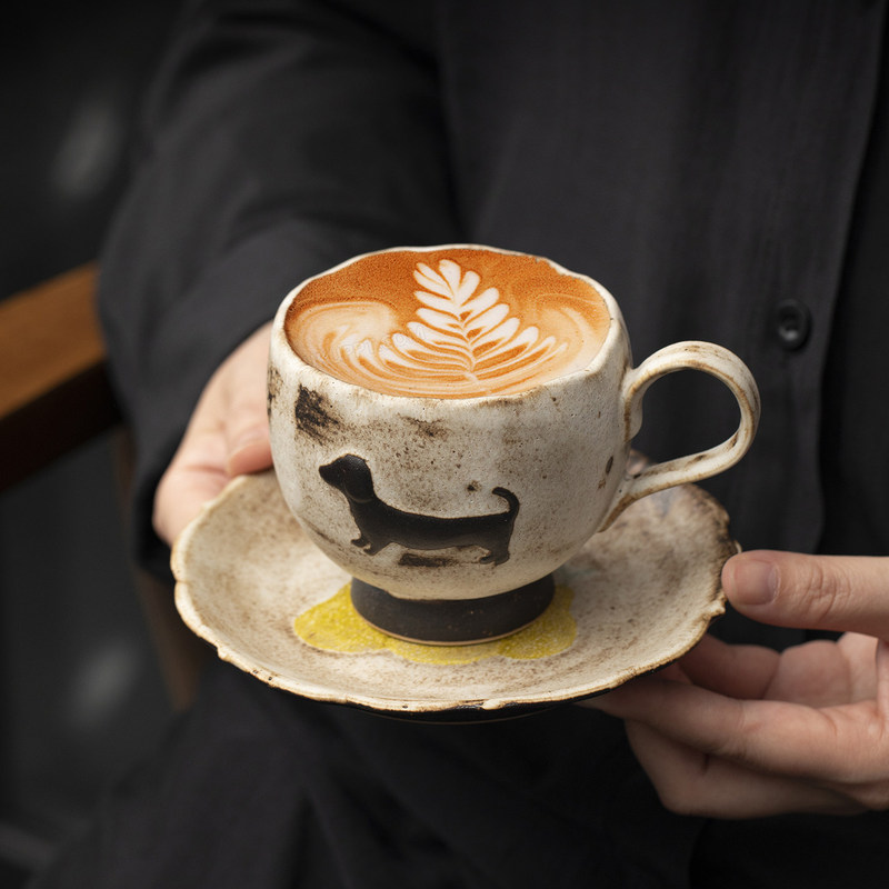 High-End Vintage Hand-Painted Ceramic Coffee Cup and Saucer Set, Japanese-Style Cute Mug, Creative Latte Art Cup High-End Vintage Hand-Painted Ceramic Coffee Cup and Saucer Set, Japanese-Style Cute Mug, Creative Latte Art Cup