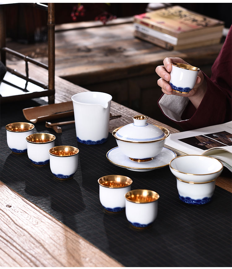 The see colour white porcelain fine gold kung fu tea set home office make tea cup lid bowl of a complete set of high - end gift set