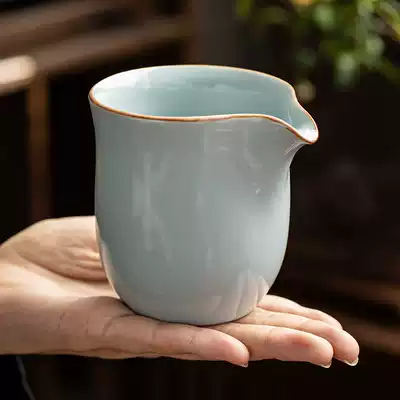 Household Ru Kiln fair cup Ceramic tea separator Male cup Kung Fu tea set Open piece ice crack Ru porcelain tea sea Single accessories