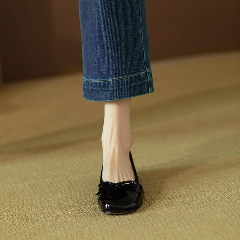 Обувь Женщина 2024 новая весна и лето плоский участок конец мэри джейн обувной ботинки педаль горох беременная женщина фея обувь тендер 蓁墨 
