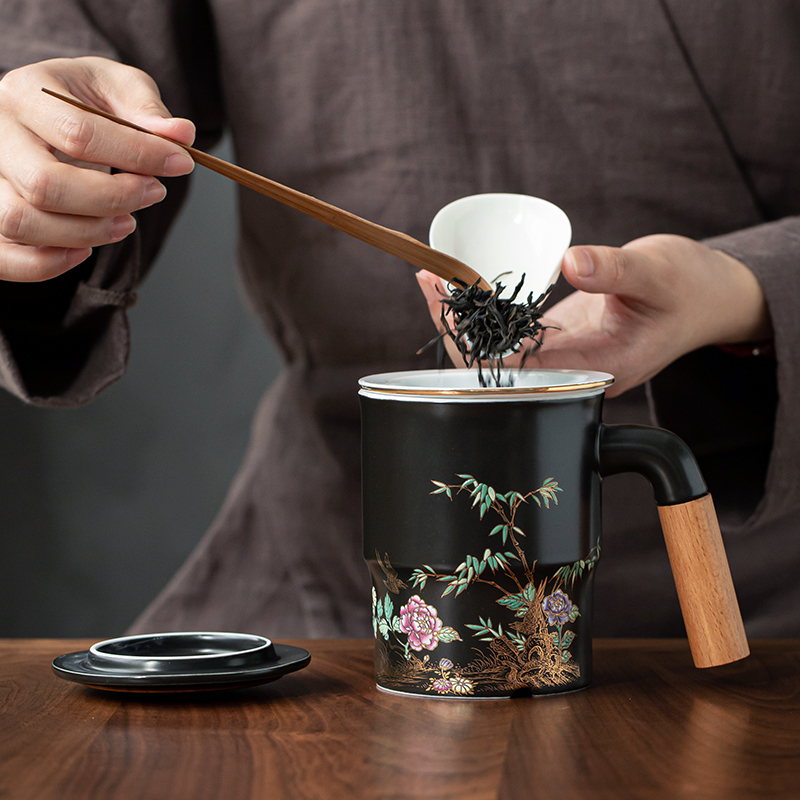 The see colour office of jingdezhen ceramic cup with cover manual separation of tea cups gift boxes of household water cup custom