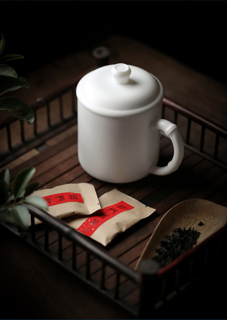 Dehua manual biscuit firing porcelain keller with cover glass ceramics meeting office tea cups
