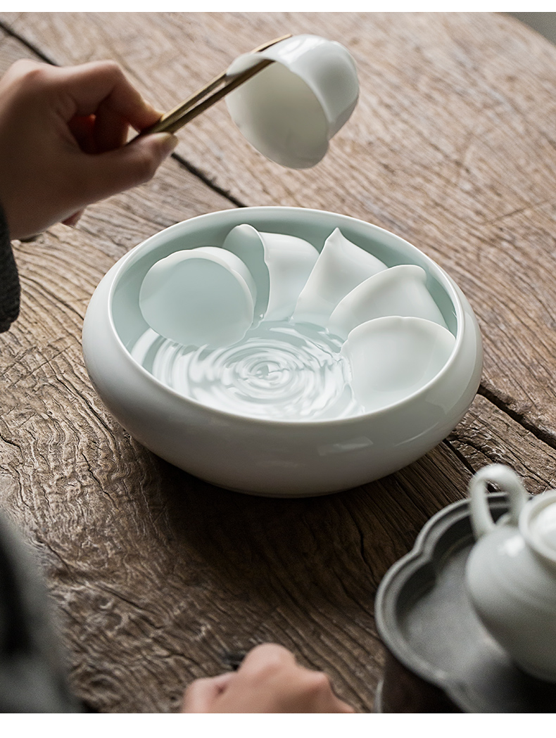 Japanese tea to wash large kung fu tea accessories sweet white ceramic wash white porcelain bowl with water, after the built in hot water cylinder