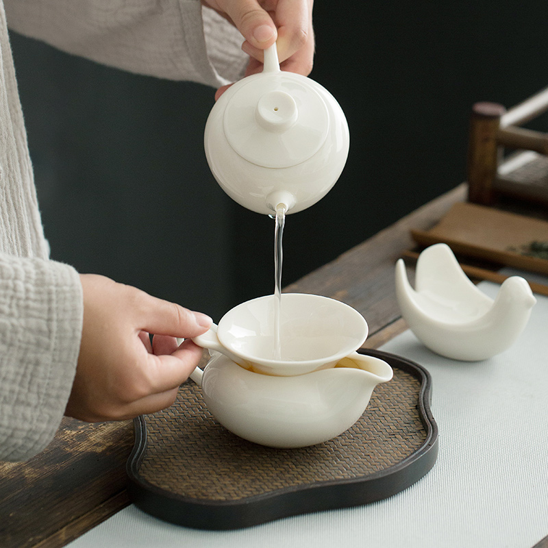 Ceramic) white porcelain tea sets tea tea filter filter creative justice cup tea at tea accessories