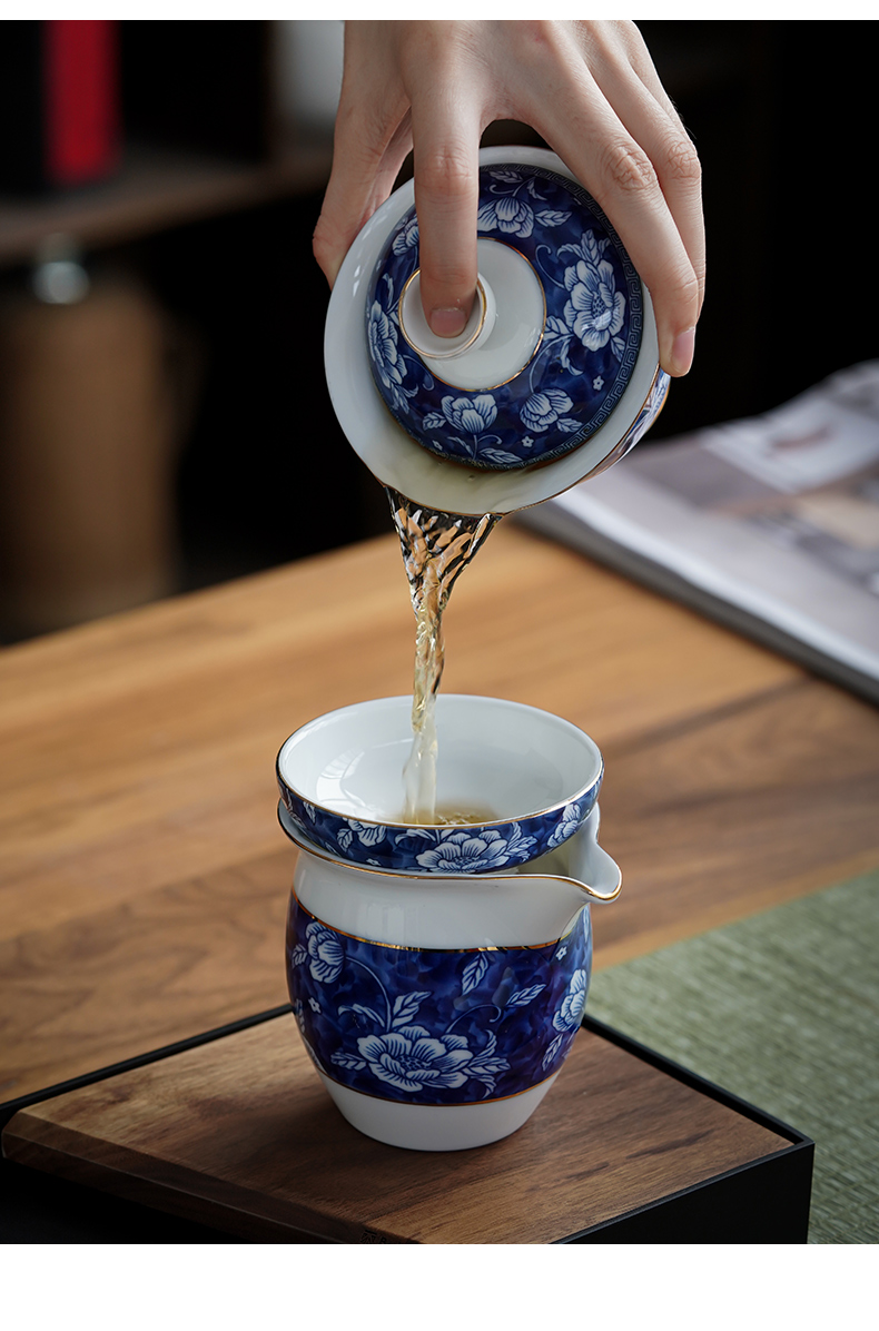 Hand made blue and white porcelain tea set white porcelain tureen ceramic cups manual household kung fu tea bowl three tureen in use