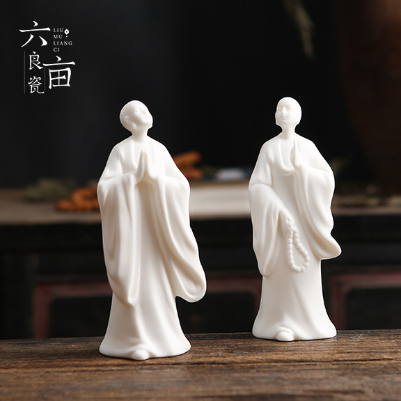 Creative Tea Pet Swing Ceramic Zen Fittings Living Room Tea Accessories Decoration New Chinese White Porcelain Characters