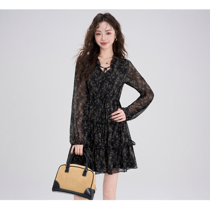 Casual French-Style Vintage Chiffon Floral Dress, Suitable for Spring and Autumn, Petite Waist-Cinching Slimming Little Black Dress