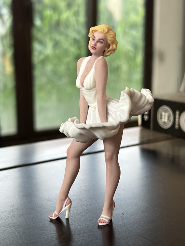 Marilyn Monroe 1/18 Beauty Figure 1/16 Scale Car Model Doll Realistic Desktop Art Statue