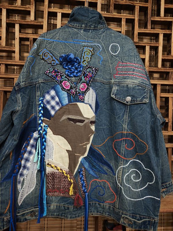 Original Design Handmade Embroidered Denim Jacket for Men and Women, Washed Style, Niche Designer Model, Long-Sleeve DIY Oversized Denim Original Design Handmade Embroidered Denim Jacket for Men and Women, Washed Style, Niche Designer Model, Long-Sleeve DIY Oversized Denim