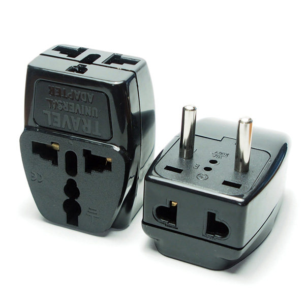 4 8mm thick pin conversion plug, European standard Portuguese power converter, universal conversion socket, one to three