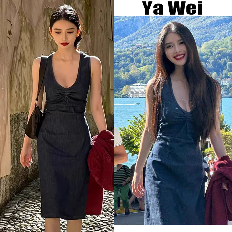 Square and Round Style Hong Kong Retro U-Neck Denim Dress for Women, Summer 2025 New Style, Waist-Cinching, Slimming Camisole Dress