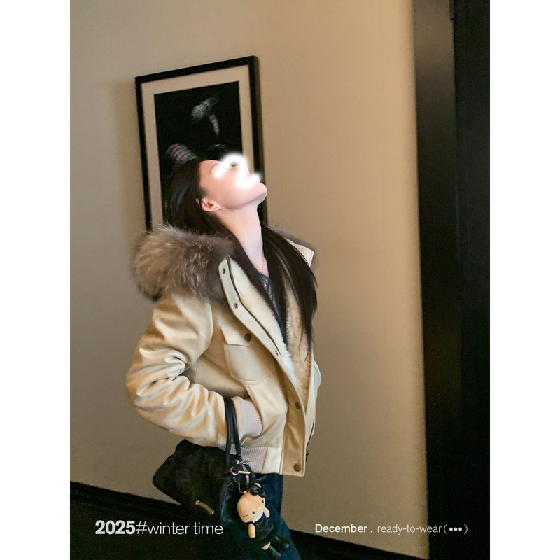 Sunoneone Raccoon Fur Collar Slim Fit Hooded Work Jacket for Women, New American Style Fleece-Lined Short Top for Autumn and Winter