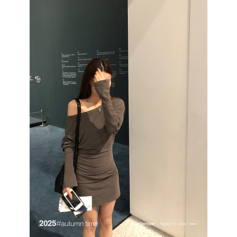 Sunoneone Asymmetrical Ruched Long Sleeve Slim Fit Knitted Dress for Women, Spring Bodycon Short Dress, Slimming Dress