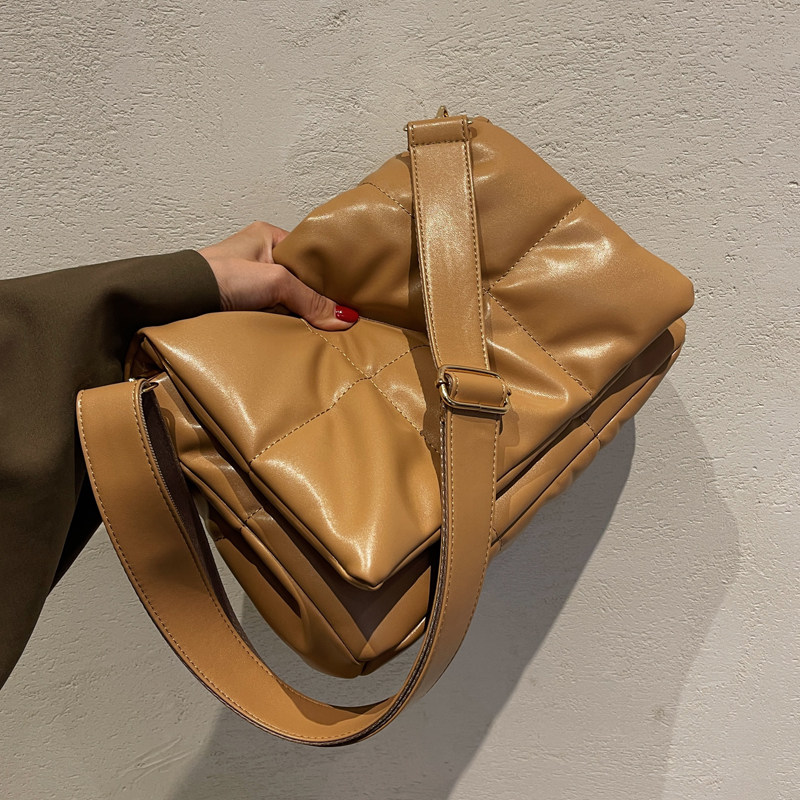 Pick Up Missed Large God Recommended 201 New Large Capacity Foreign Pie 100 Lap Single Shoulder Bag Autumn Winter Texture Diagonal Satchel