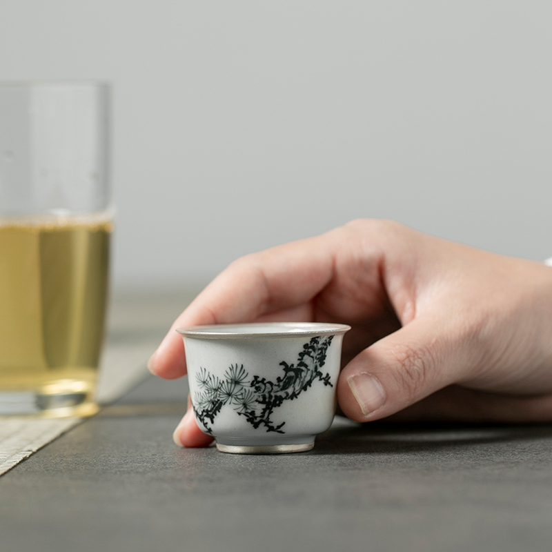 The Self - "appropriate content of jingdezhen ceramic sample tea cup cup hand - made wind restoring ancient ways is small small single CPU kunfu tea cups