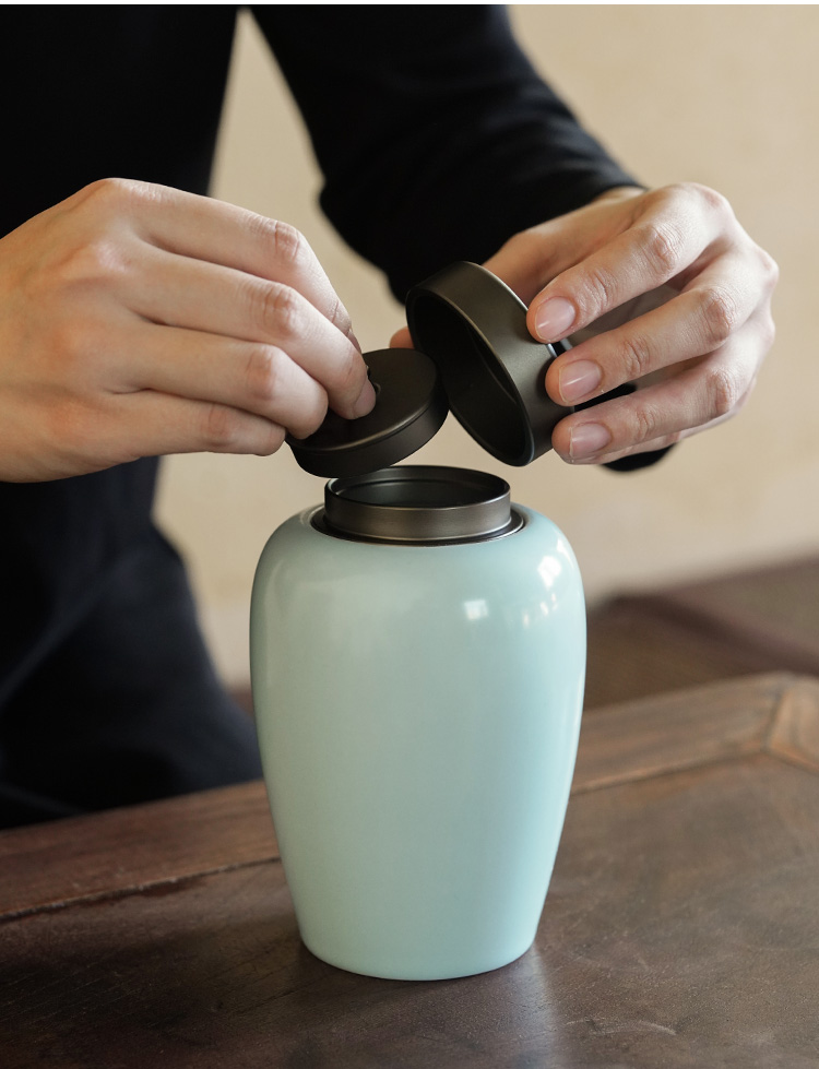 The Self - "appropriate content of jingdezhen caddy fixings POTS sealed as cans of child sealed ceramic jar with cover with tin lid