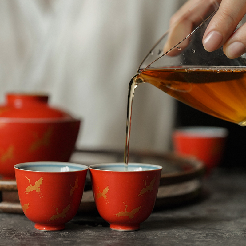 Small gold crane, retro jingdezhen coral red sample tea cup ceramic kung fu tea cups from the single master CPU