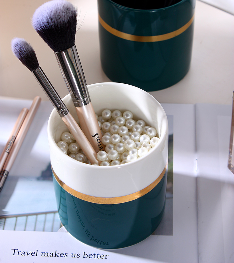 Nordic small key-2 luxury pen container barrels ceramic make - up brush pot brush barrels desktop eyeliner pencil receive a barrel