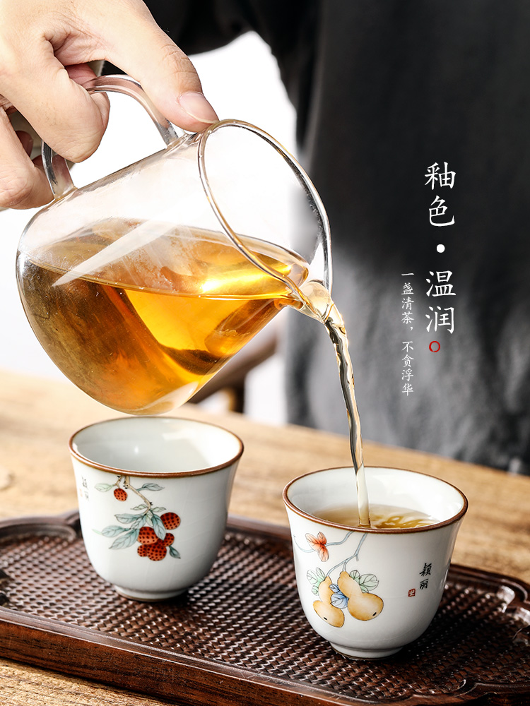 Hand your up jingdezhen tea master kung fu tea cup sample tea cup single cup of pure manual single ceramic cup