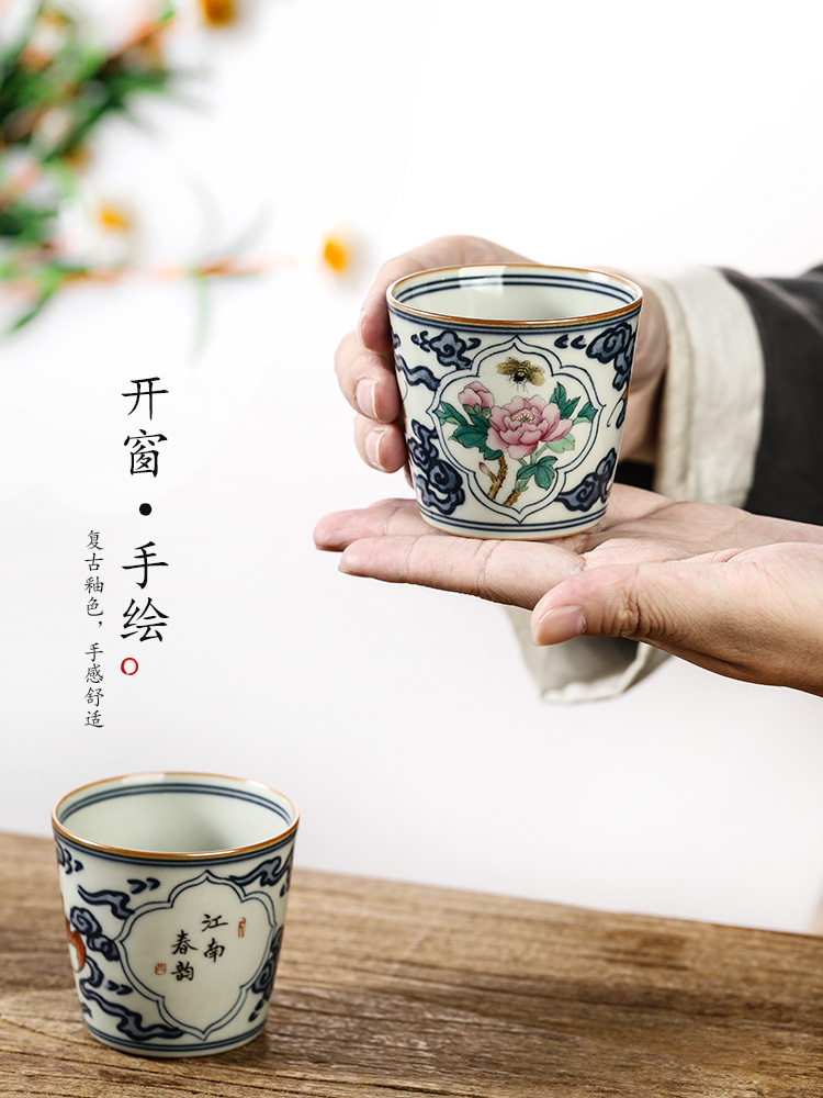 Jingdezhen blue and white ceramic kung fu master cup single cup pure manual teacups hand - made flowers that open a window sample tea cup only